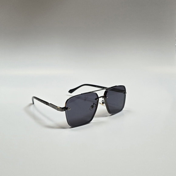 New GUCCI Sunglasses - Picture 4 of 5